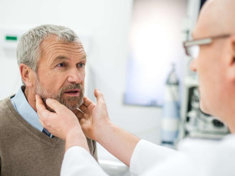 Bademcik kanseri belirtileri ve nedenleri