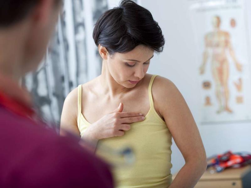 Meme fibroadenomu belirtileri, tedavisi ve komplikasyonları